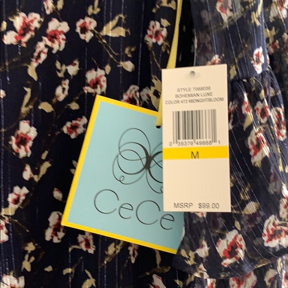 NWT Cece blouse. - Picture 2 of 6